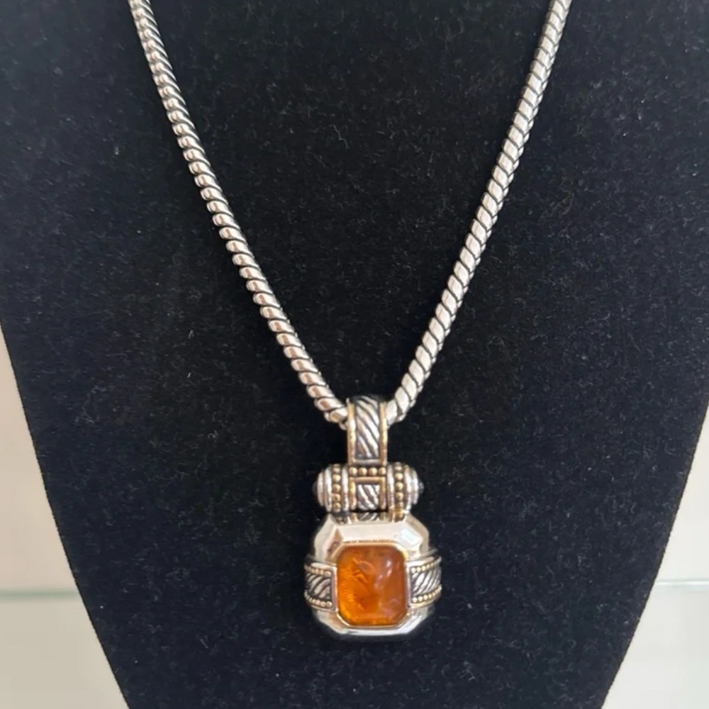 Vintage Elegant Silver and Amber Pendant Necklace
